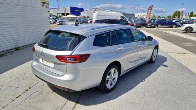 Opel Insignia Sports Tourer image 5