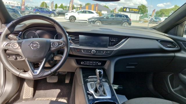 Opel Insignia Sports Tourer image 3