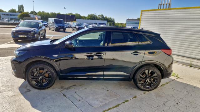 Opel Grandland image 1