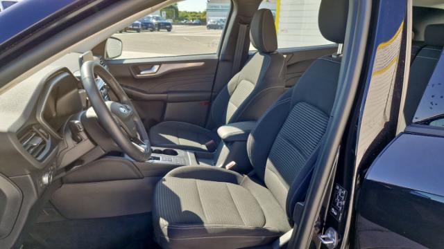 Ford Kuga image 1