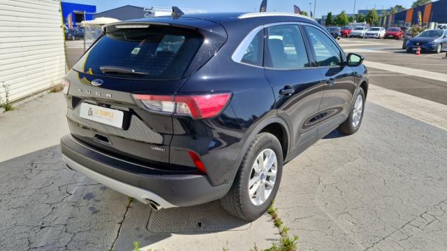 Ford Kuga image 4