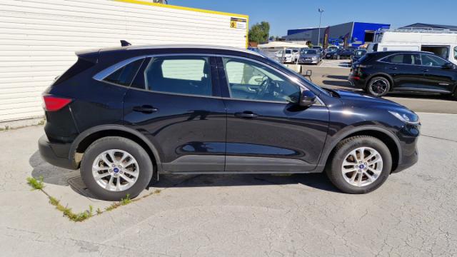 Ford Kuga image 8