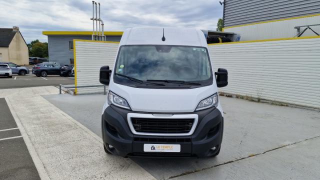 Peugeot Boxer image 1