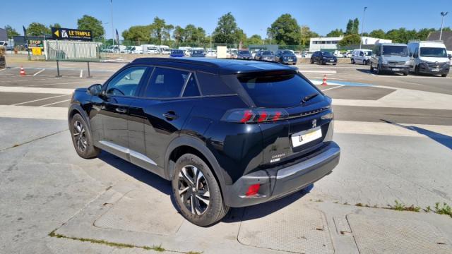 Peugeot 2008 image 8