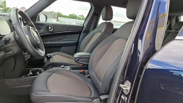 Mini Countryman image 9