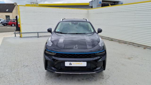 Lynk & Co 01 image 8