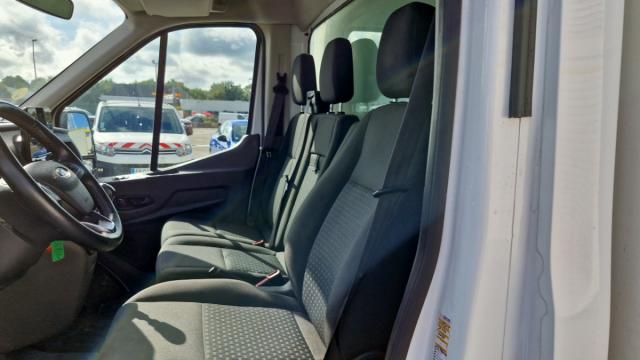 Ford Transit image 5