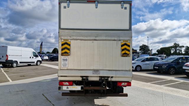Ford Transit image 6
