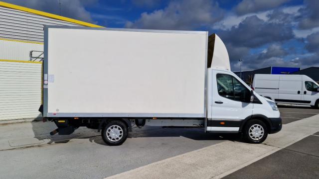 Ford Transit image 4