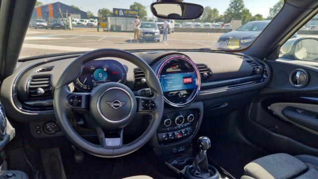 Mini Clubman image 9