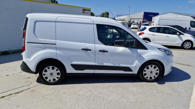 Ford Transit Connect image 9