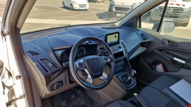 Ford Transit Connect image 2