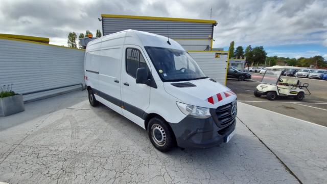 Mercedes Benz Sprinter image 6