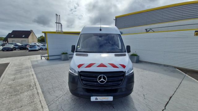 Mercedes Benz Sprinter image 5
