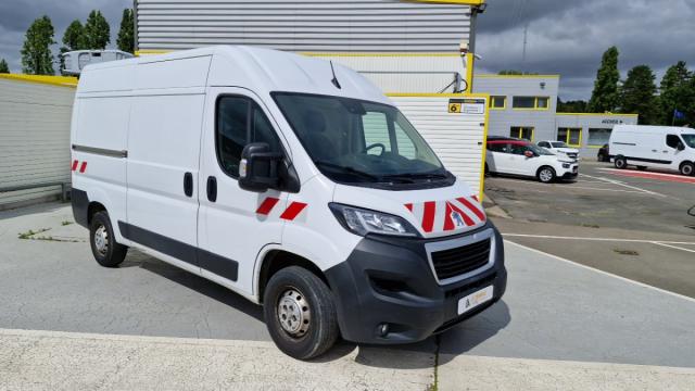 Peugeot Boxer image 1