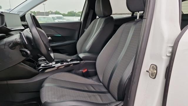 Peugeot 2008 image 7