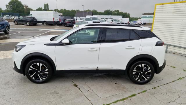 Peugeot 2008 image 8