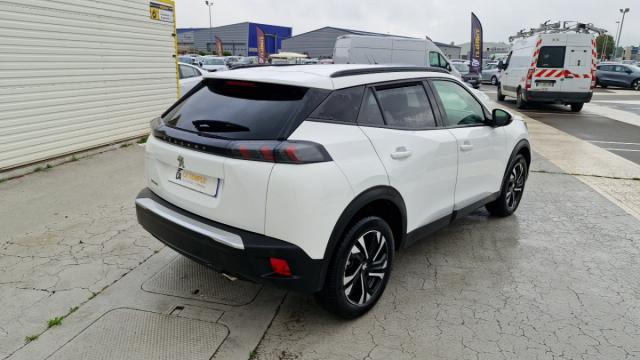 Peugeot 2008 image 1