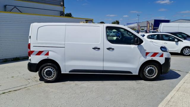 Citroen Jumpy image 2
