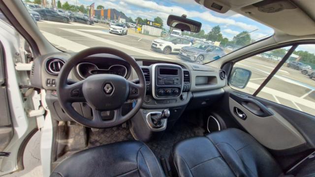 Renault Trafic image 9