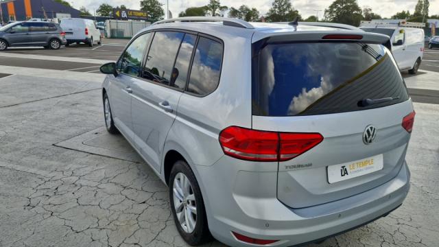 Volkswagen Touran image 1