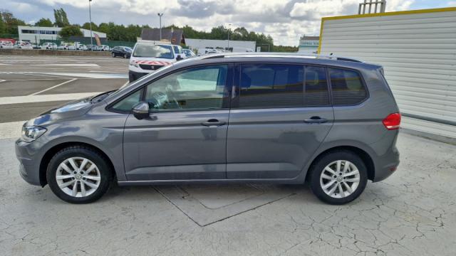 Volkswagen Touran image 9