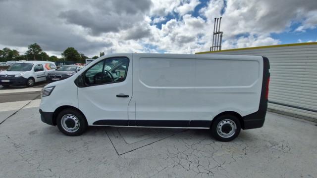 Renault Trafic image 3