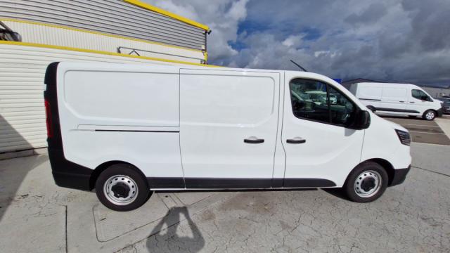 Renault Trafic image 1