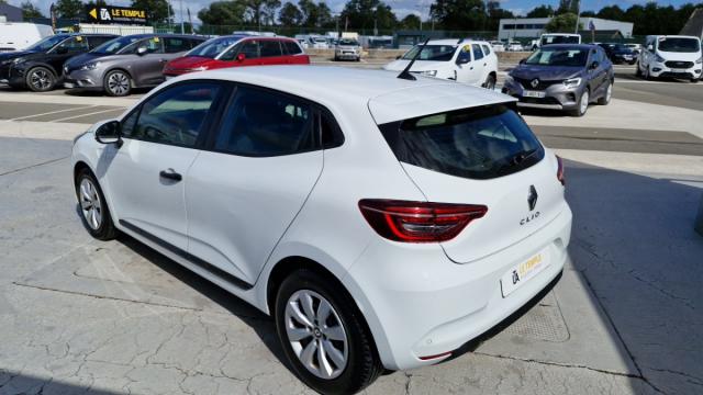 Renault Clio image 2