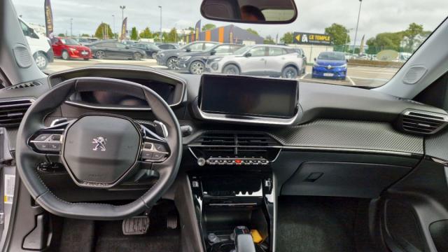 Peugeot 2008 image 1