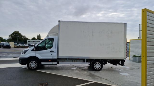 Ford Transit image 2