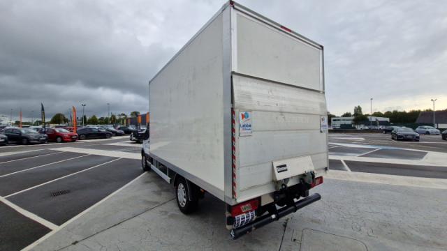 Ford Transit image 7