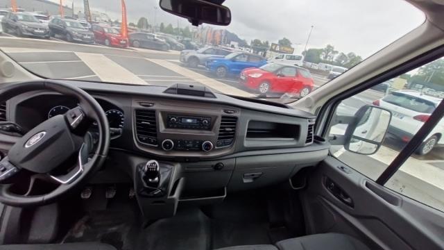 Ford Transit image 3