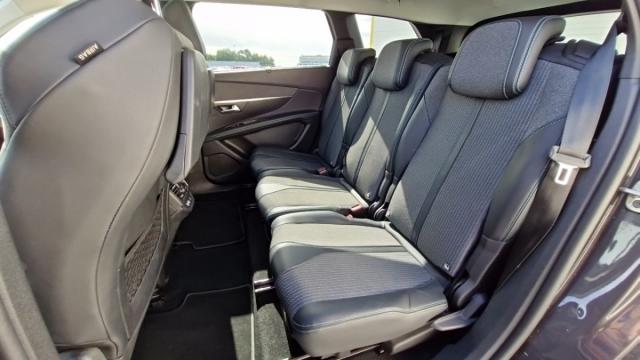 Peugeot 5008 image 7