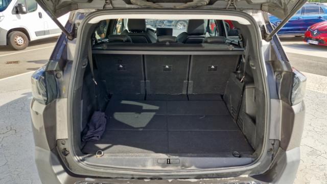 Peugeot 5008 image 8