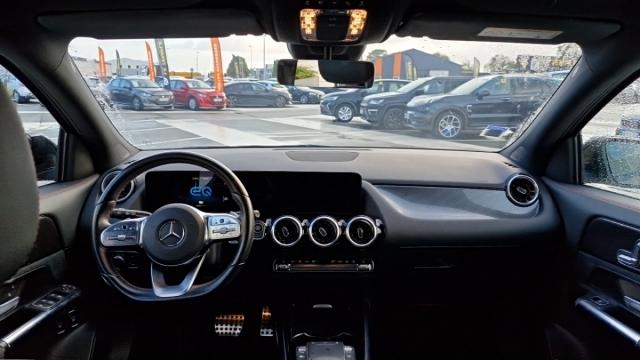 Mercedes Benz Gla image 1