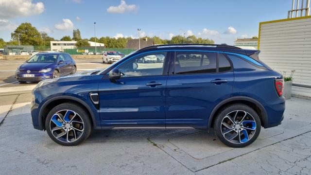 Lynk & Co 01 image 3