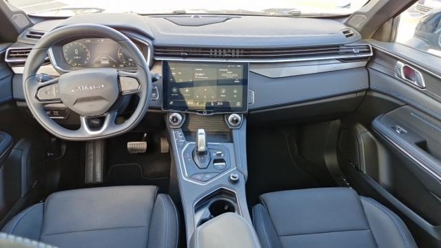 Lynk & Co 01 image 5