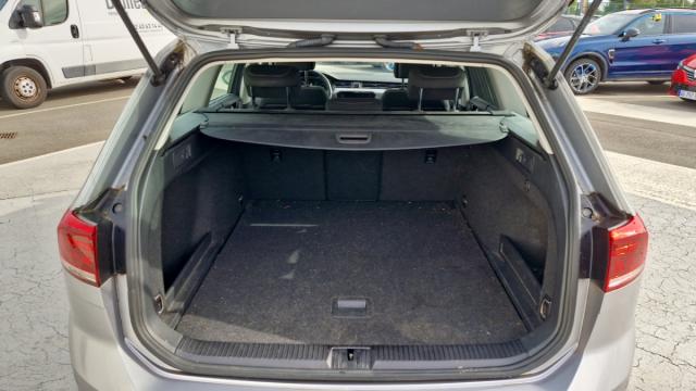 Volkswagen Passat Sw image 7