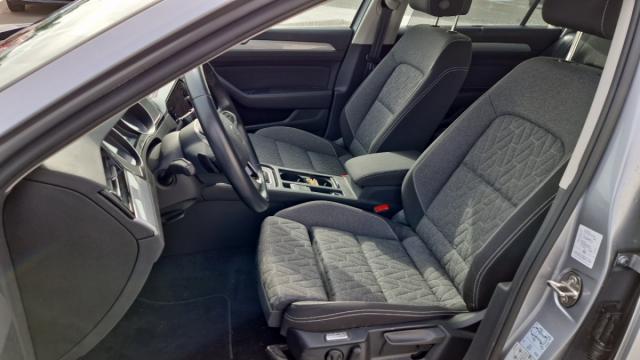 Volkswagen Passat Sw image 2