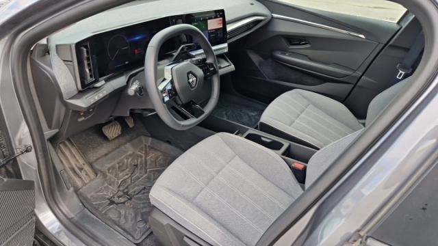 Renault Mégane E-Tech image 7