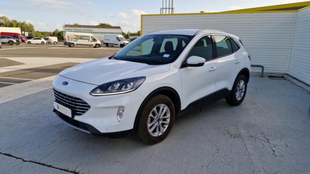 Ford Kuga image 2