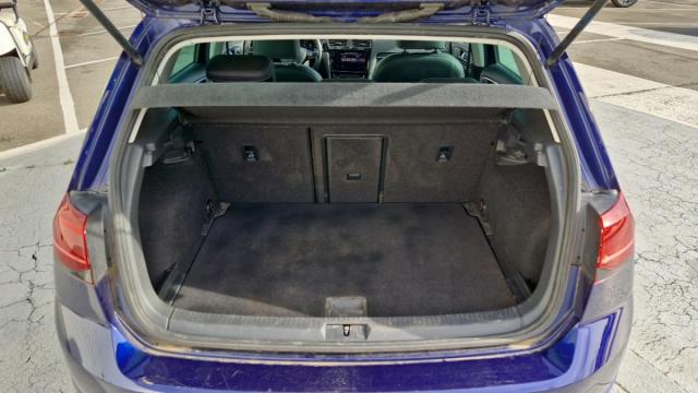 Volkswagen Golf image 8