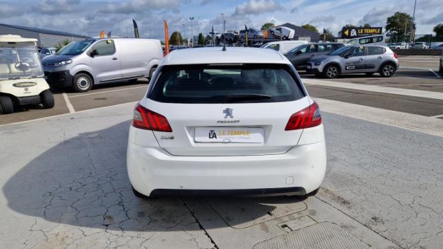 Peugeot 308 image 2