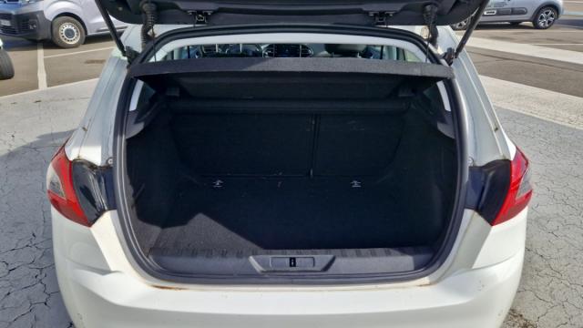 Peugeot 308 image 5