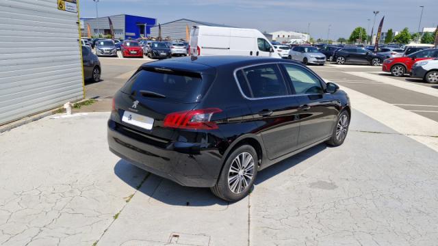 Peugeot 308 image 6