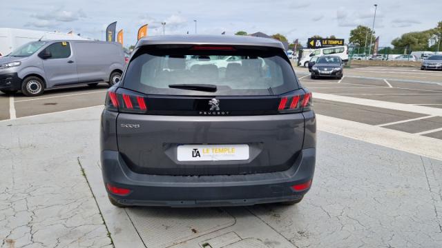 Peugeot 5008 image 3