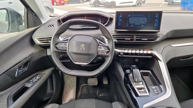 Peugeot 5008 image 1