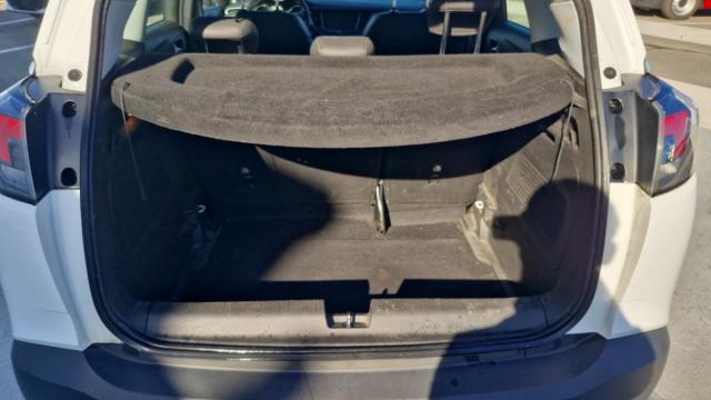 Opel Crossland image 2