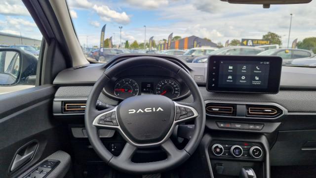 Dacia Sandero image 2